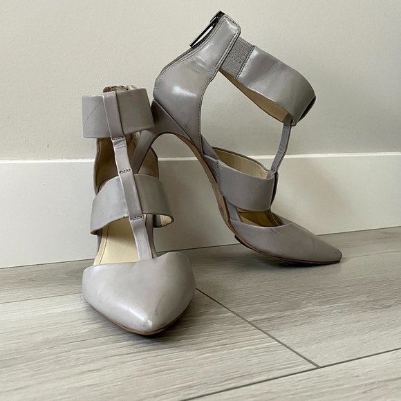 BCBG Ziggy Caged Heel in Grey - Sz 7 - Picture 5 of 11